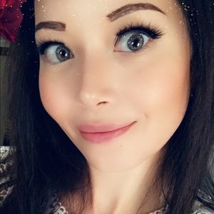 Meet your Posher, Janelle